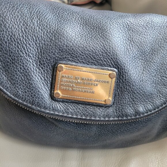 MARC BY MARC JACOBS Classic Q NATASHA Black Crossbody Bag - Picture 3 of 5